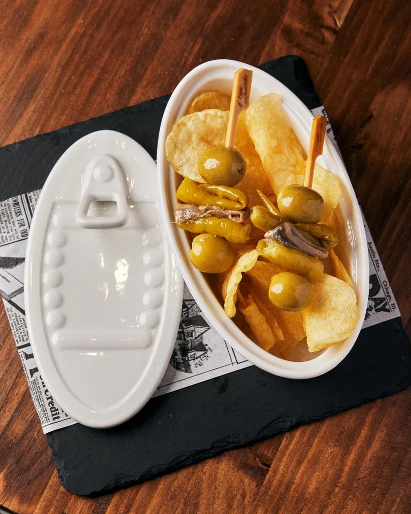 Tartar con chips en El Kapricho, Marbella